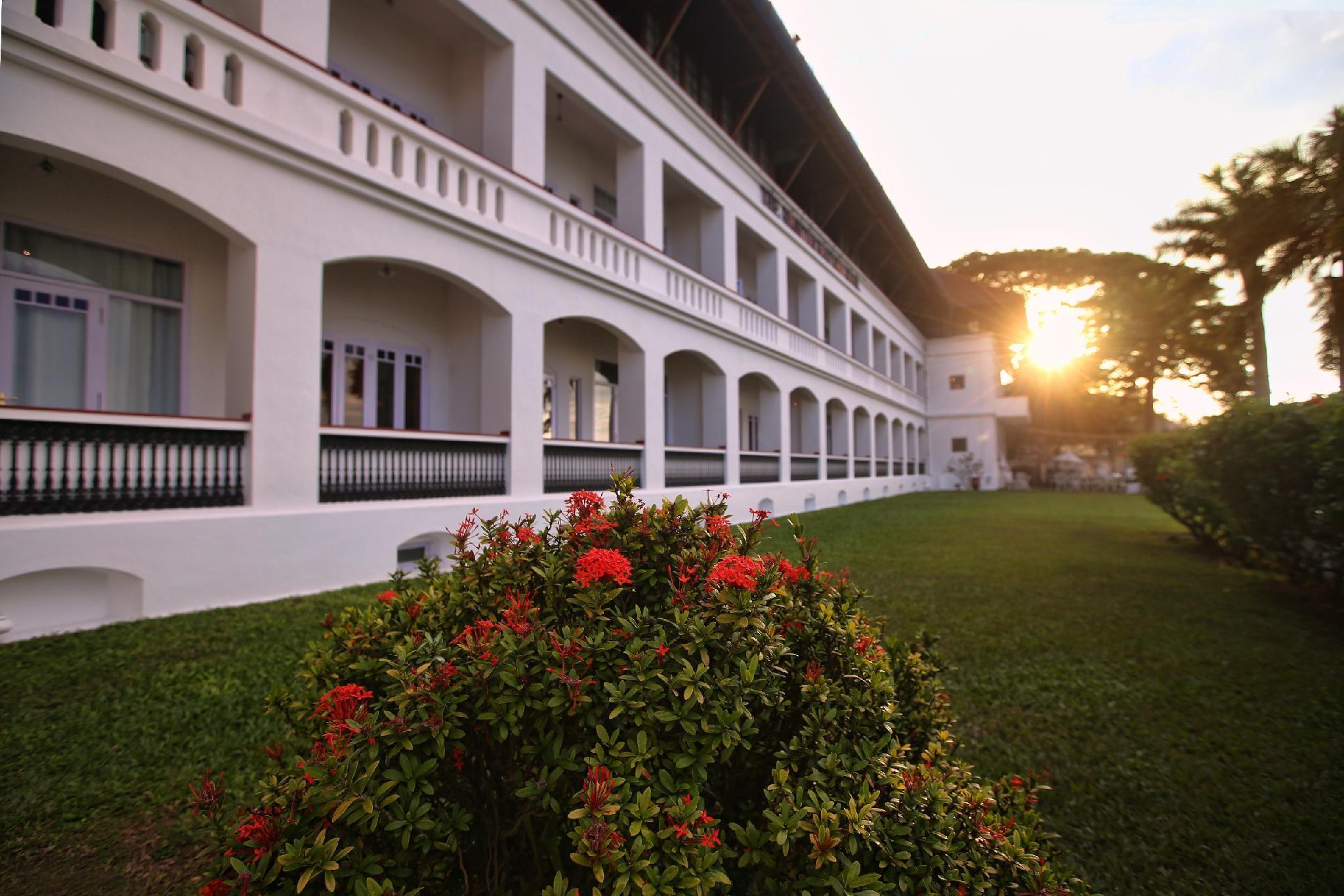 Brunton Boatyard - Cgh Earth Hotel Kochi Exterior photo